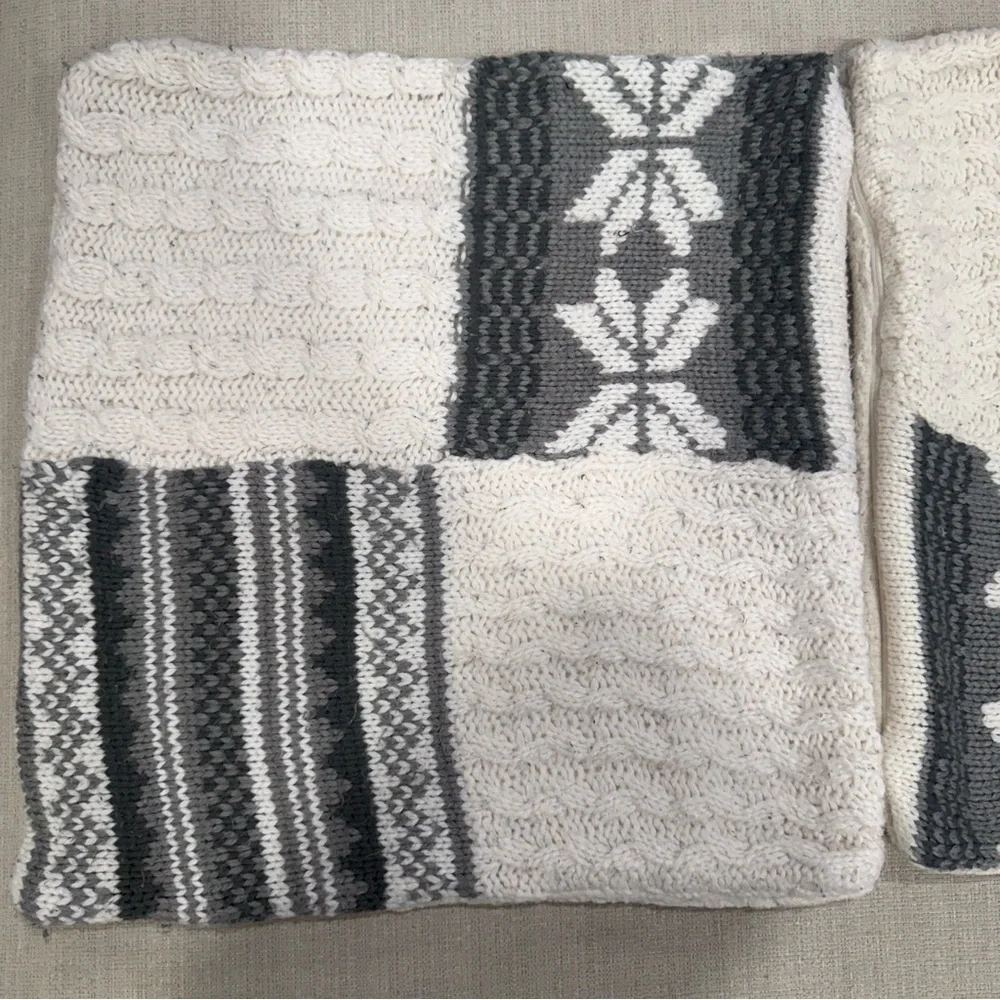 2 Pottery Barn Winter Cable Knit Sweater Pillow Covers 18 in x 18 in